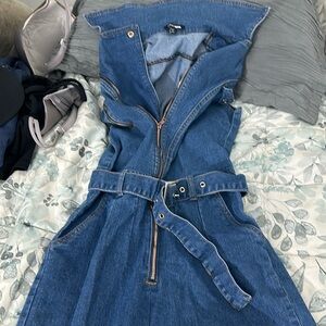 Fashion nova denim overalls sz small